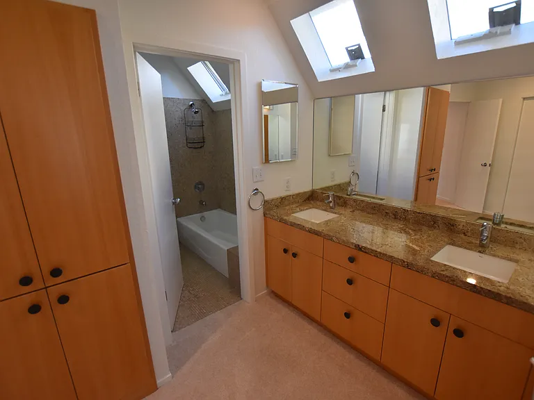 483 Forest Ave #A — Photo 5