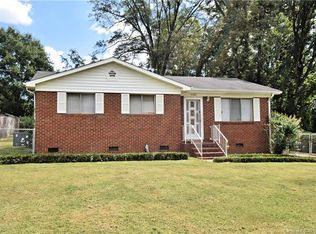 9542 Feldbank Dr, Charlotte, NC 28216