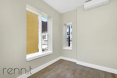 Rented by Rennit Inc.