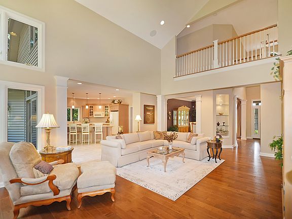 3rd image of 7708 Posey Ln