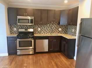 32 Seaver St APT 3, Boston, MA 02121