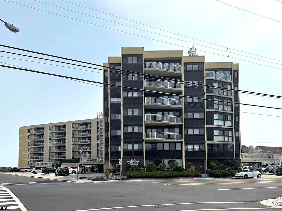 2700 Atlantic Ave #701