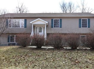 7 Winfield Ter, Wappingers Falls, NY 12590