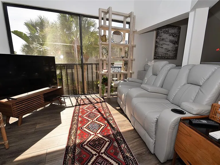 1631 Starling Dr #204 — Photo 9