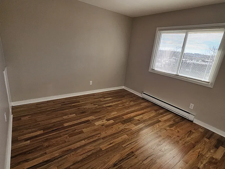 245 E Summit Ave — Photo 9