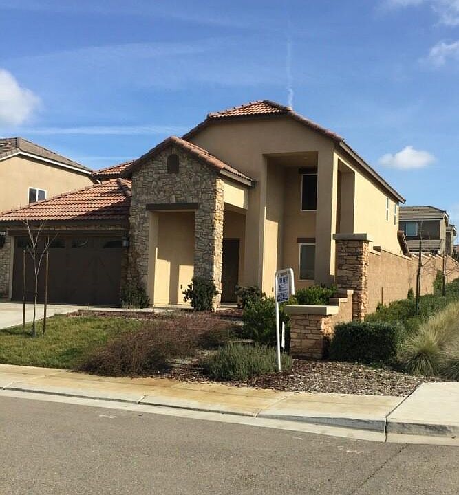 1st image of 595 Mesa Dr S