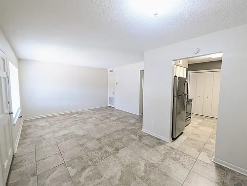 1701 Lobdell Ave Photo 1