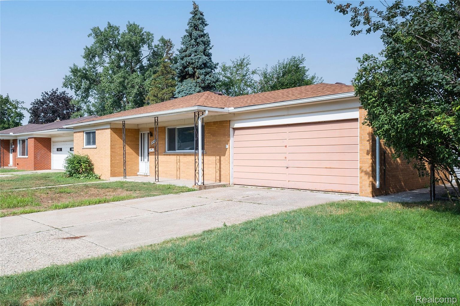 28542 Grobbel Ave, photo 3