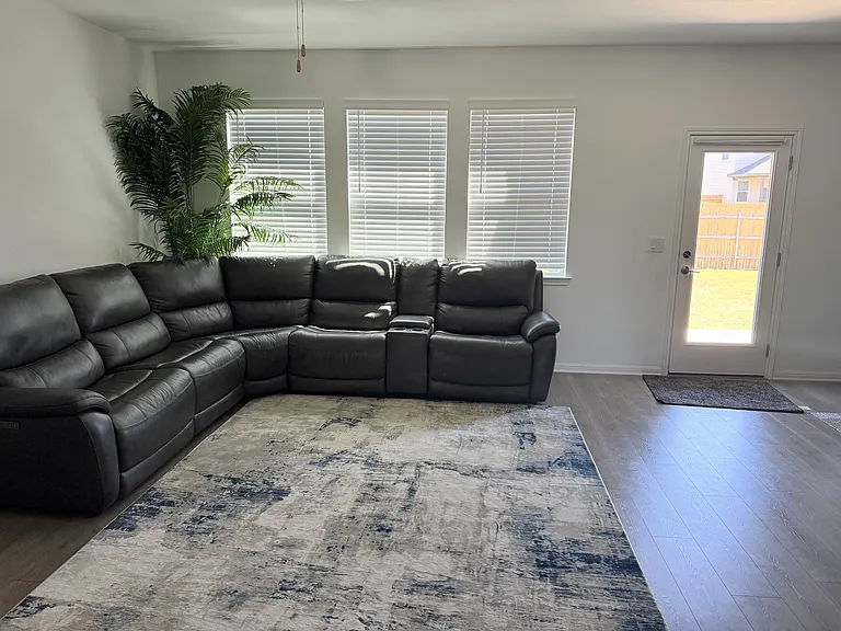 325 Andesite Trl — Photo 1