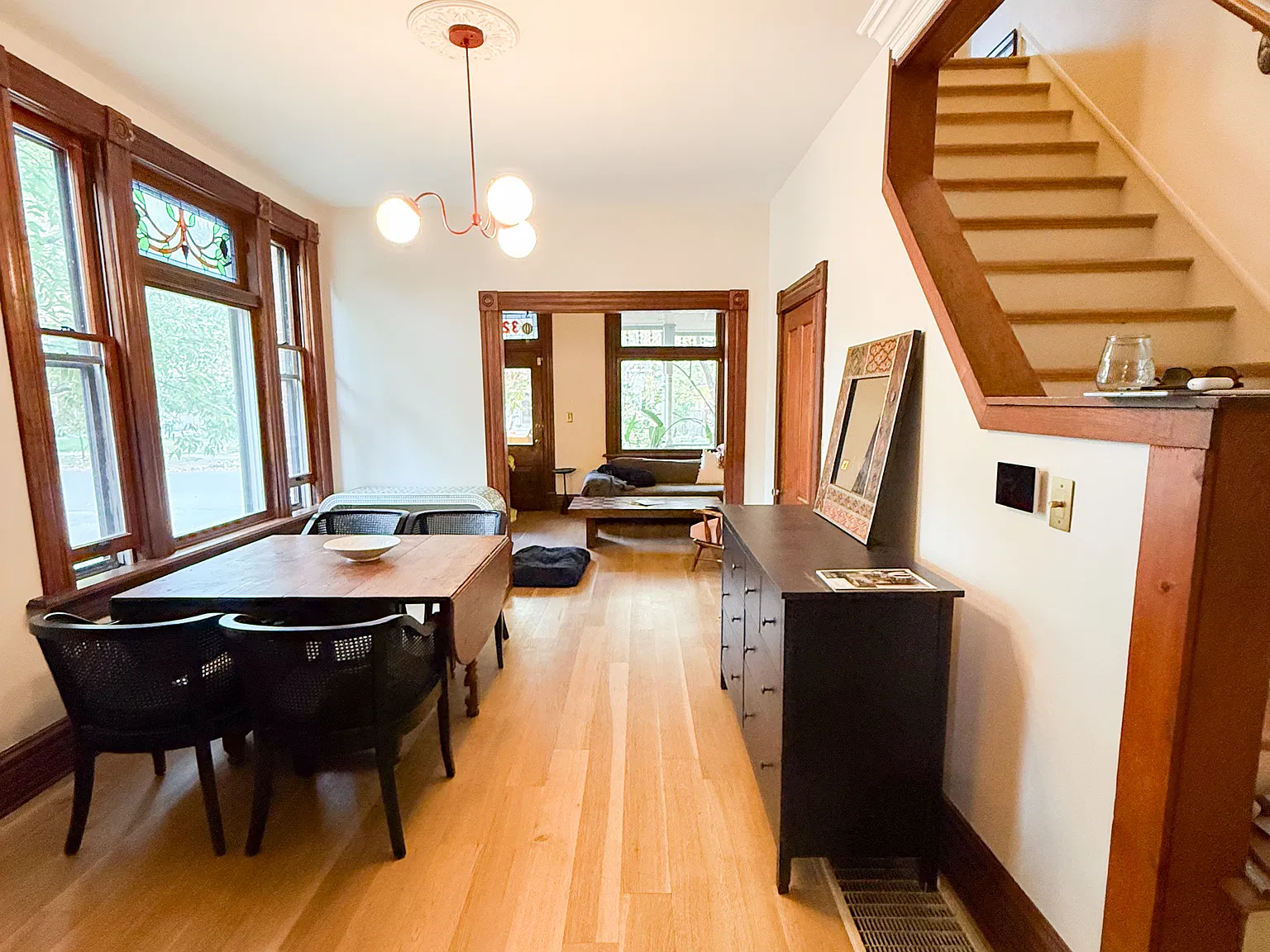 2 bed, 1.5 bath, 1800 sqft, $3,000 — Photo 1