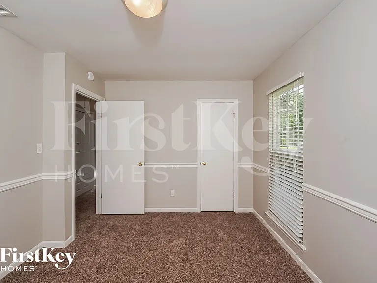 101 Sunny Brook Ln — Photo 12