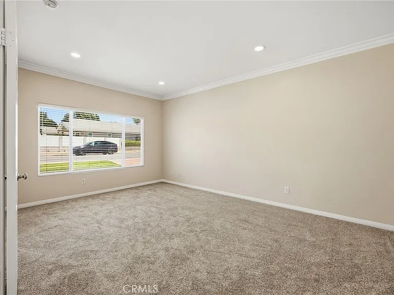 18112 Osborne St — Photo 18