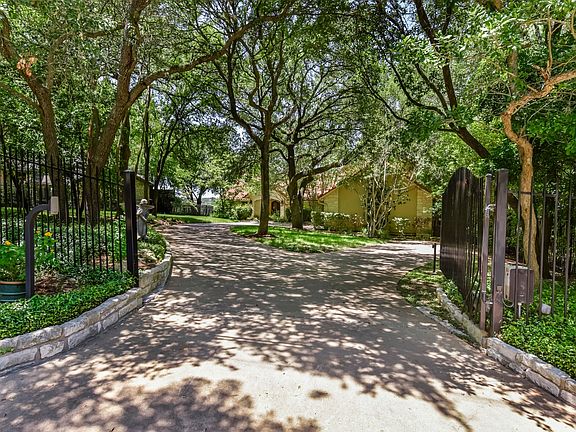 5th image of 4102 Aqua Verde Dr