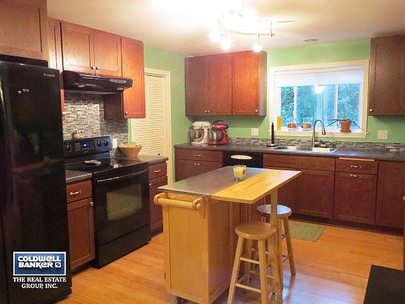 Island, Dishwasher & Appliances