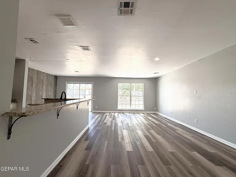 10405 Ashwood Dr #A — Photo 11