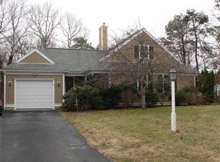 5 Seafarer Ln, Hyannis, MA 02601