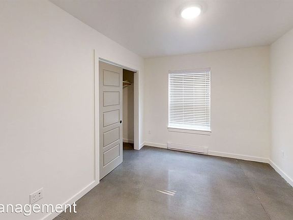 4th image of 1641 Windrow Dr Unit 1B