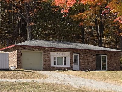 10024 E Lakeview Hills Rd, Traverse City, MI, 49684