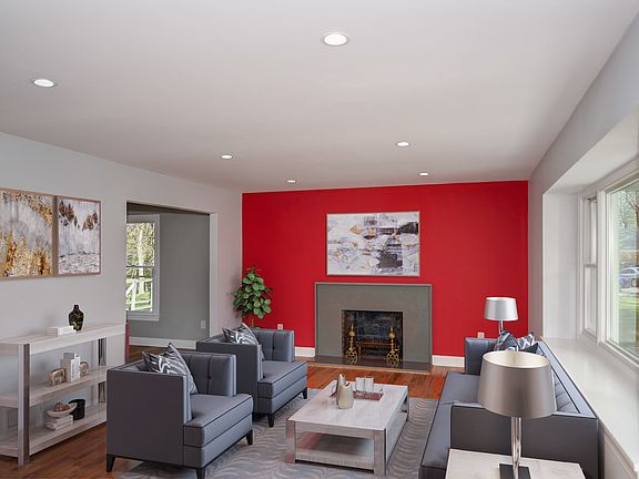 Living room (staged)