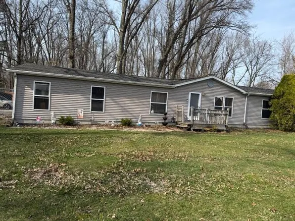 1198 Old Porter Rd, Porter, IN 46304