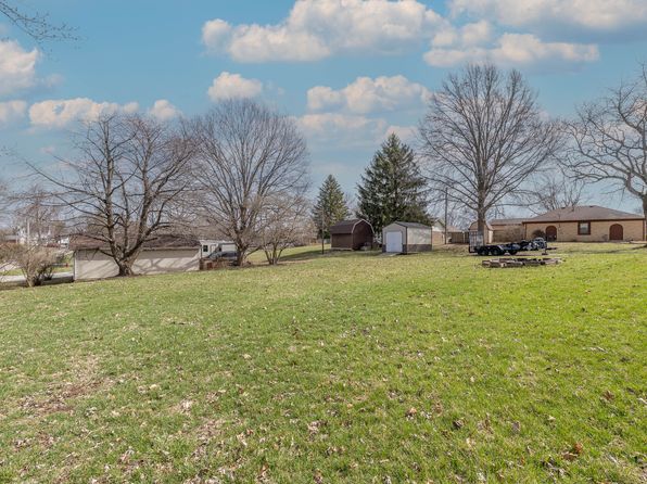 241 S Walnut St, Jamestown, IN 46147