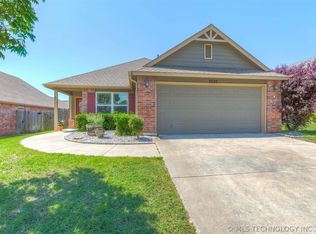 2032 E 133rd Ct, Bixby, OK 74008