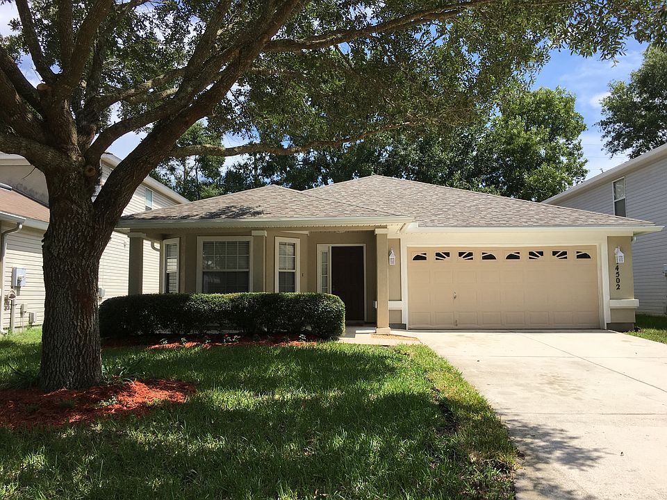 1st image of 14502 Woodfield Cir S