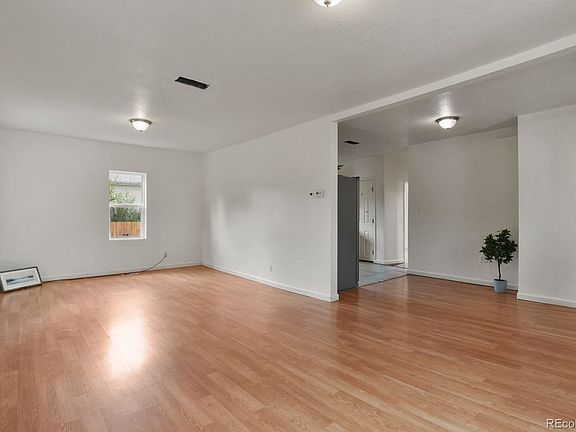 4th image of 216 Osceola St