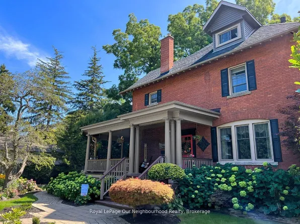 305 Trent St W, Whitby, ON L1N 1M3