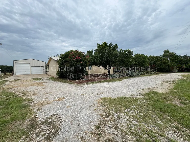 197 Private Road 4652 — Photo 9