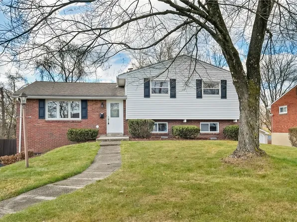 531 Fieldstone Dr, Monroeville, PA 15146