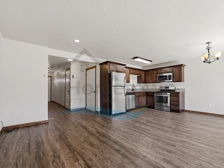 1622 E 3rd Ave #1 — Photo 24