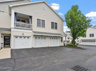 107 N Ridge Est, Troy, NY 12182