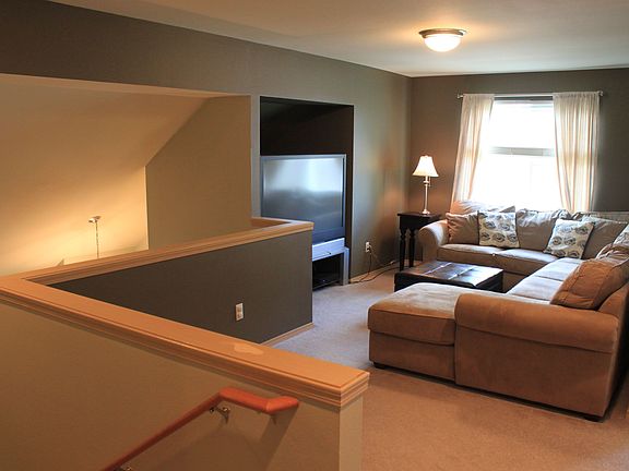 Loft / 4th bedroom potential