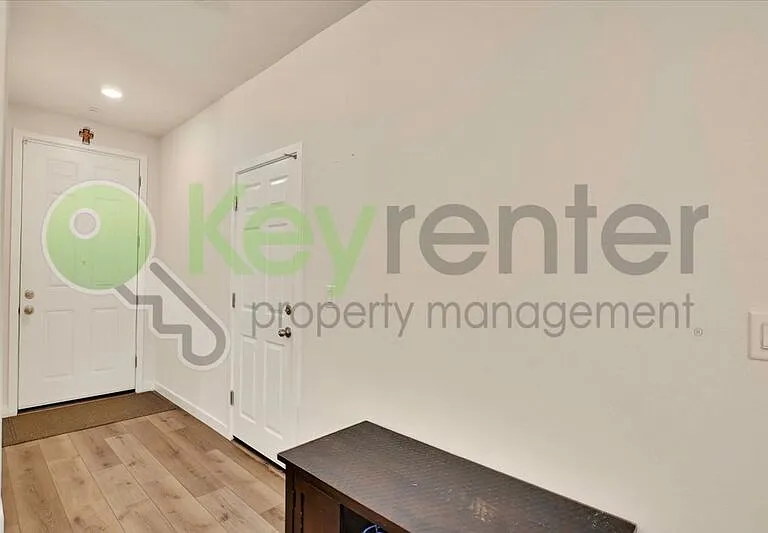 4168 Gossamer St — Photo 16