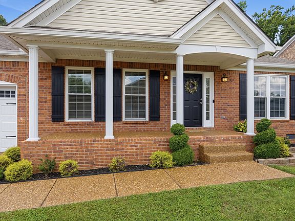 3rd image of 2979 Burtonwood Dr