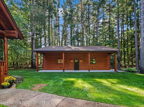 879 Walker Rd, Dansville, MI 48819