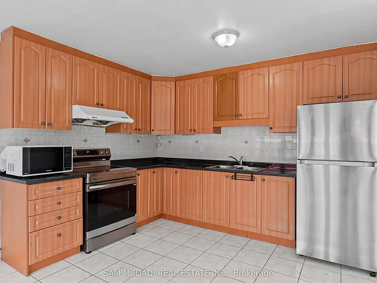 2922 Islington Ave #3 — Photo 5