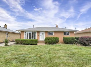 4891 Southwood Dr, Brooklyn, OH