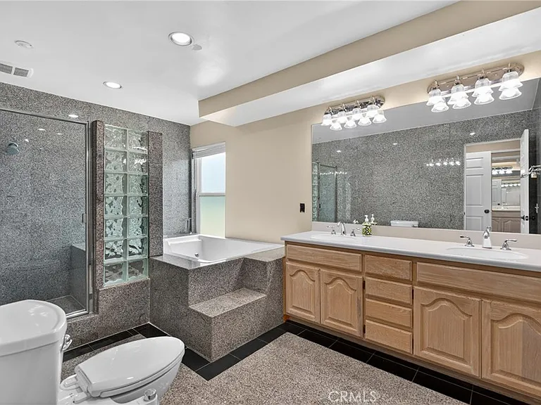 18259 Minnehaha St — Photo 26