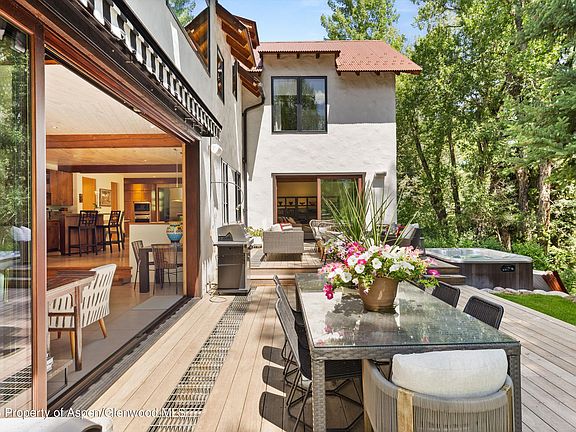 4th image of 256 Twining Flats Rd