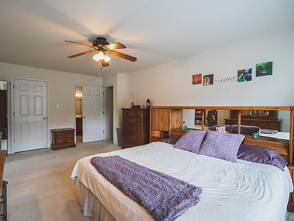 4th image of 1820 Greenwood Glen Dr