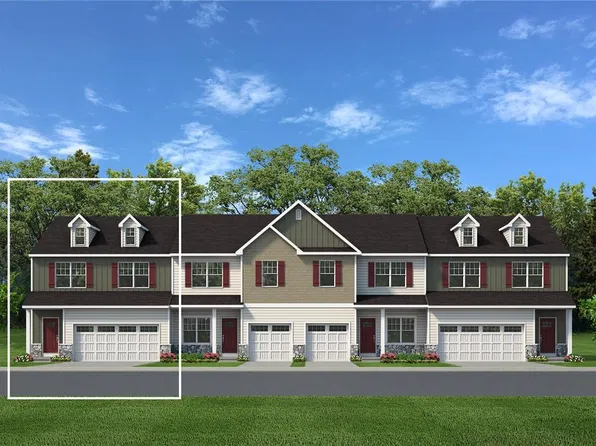 8 Lone Fox Ln #111, Easton, PA 18045