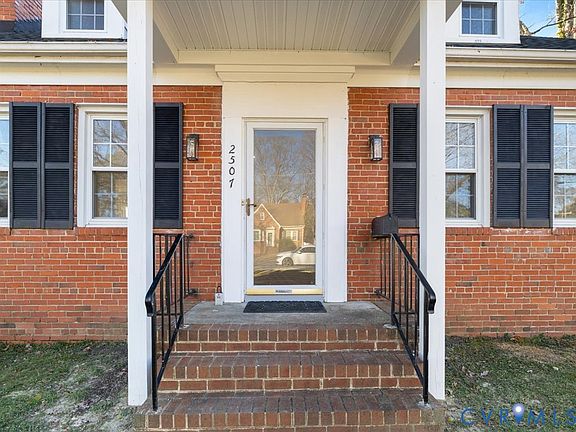 3rd image of 2507 Lincoln Ave