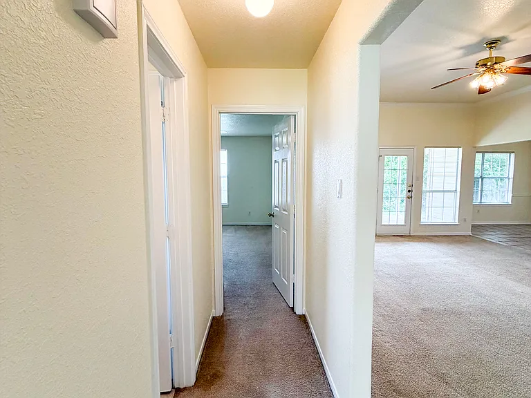 1505 High Chapparal Dr — Photo 12