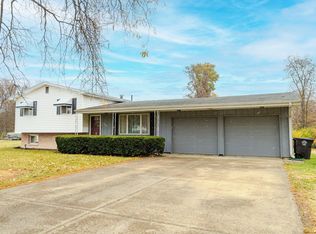 6009 Easthills Rd, Fort Wayne, IN 46804