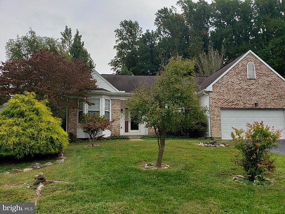 3rd image of 103 Bell Ct