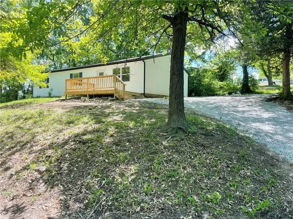 602 Parnell St, Richmond, MO 64085