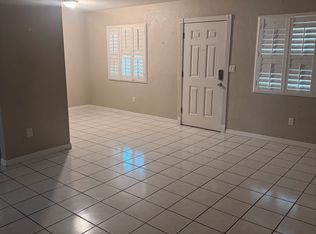 400 Oakridge Blvd APT 8, Daytona Beach, FL 32118