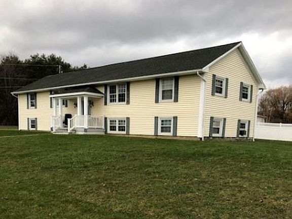 2nd image of 172 Lantern Dr